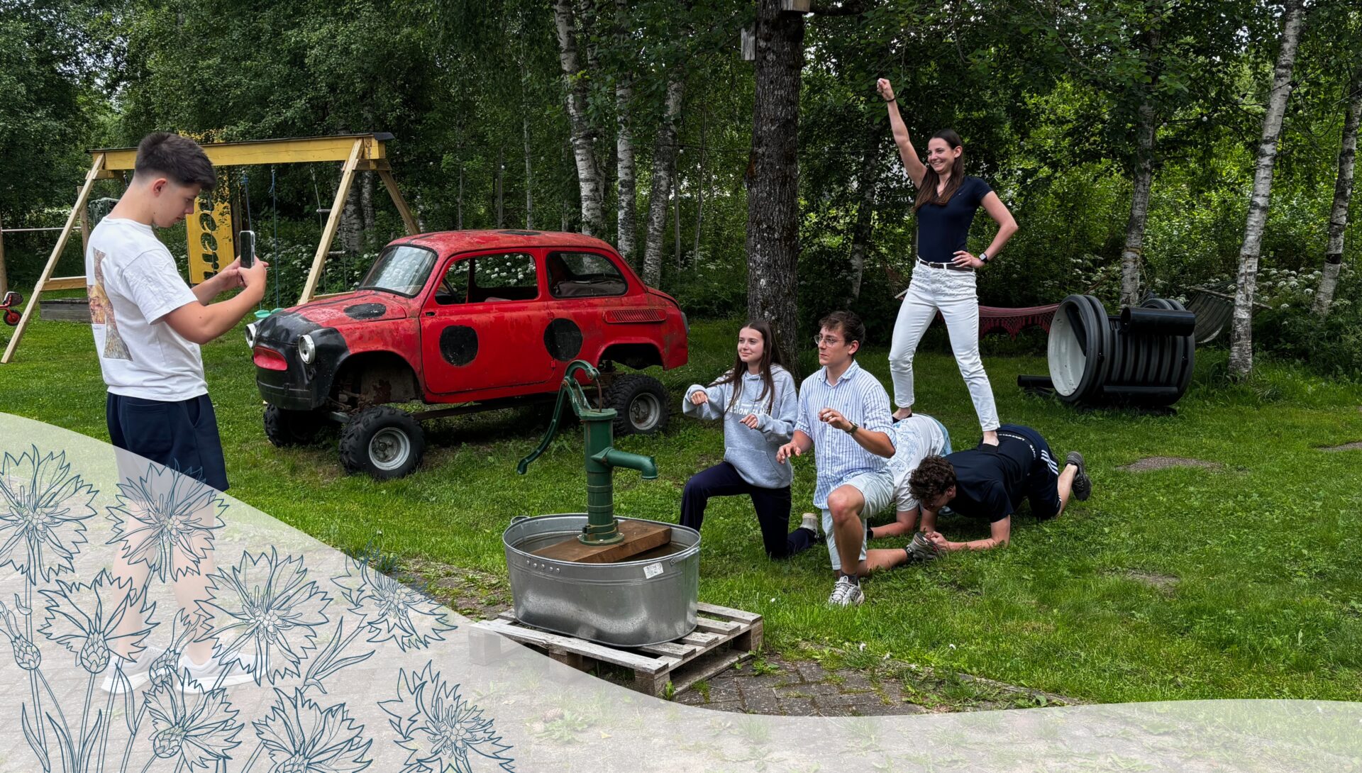 24.–30. juunil toimus Eestis Saku noortelaagris noortevahetus „Our Differences, Our Stories: Learning Beyond Stereotypes“, mis tõi kokku 19 noort Eestist, Iirim